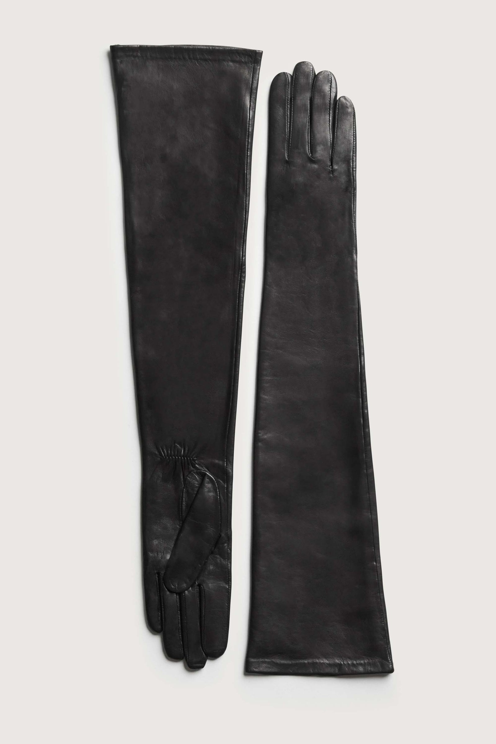 Elie top Tahari gloves