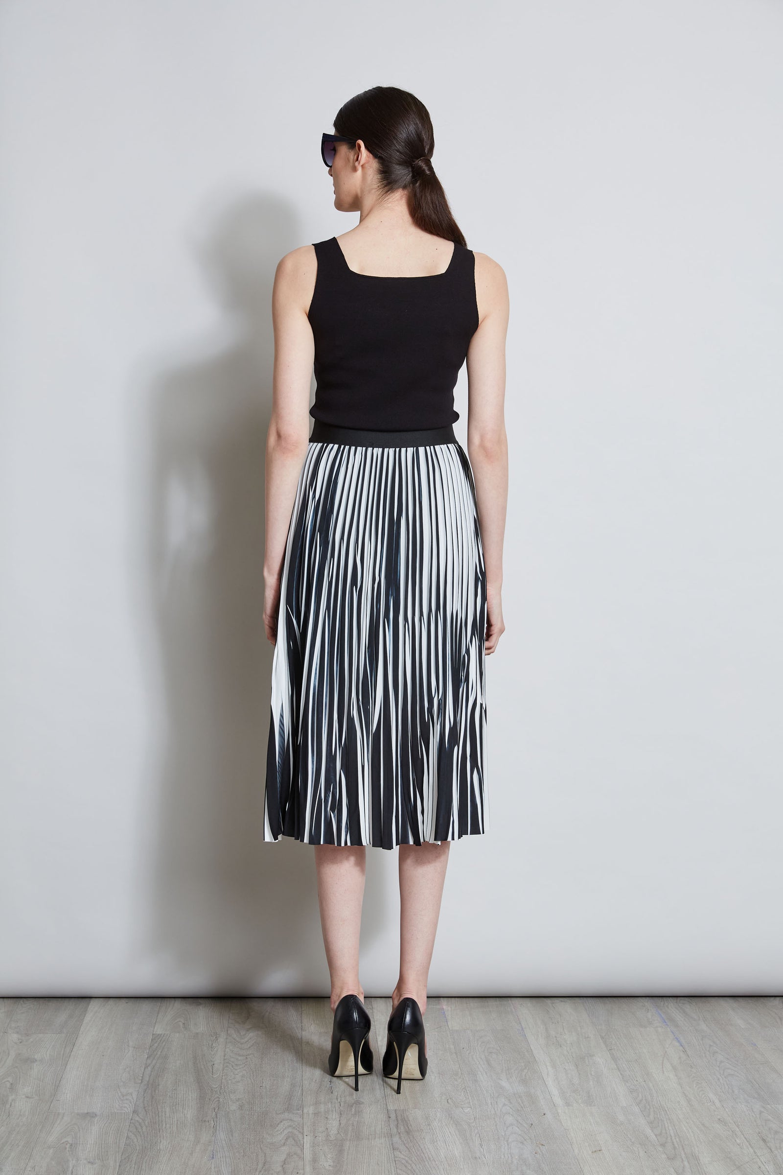 Black white grey pleated skirt best sale