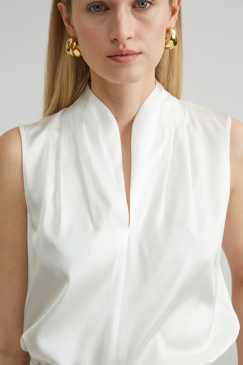 Sleeveless Silk Satin Contour Shirt