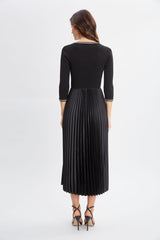 Contrast Trim Pleated Dress