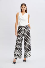 T-Tahari Geometric Chain Pant